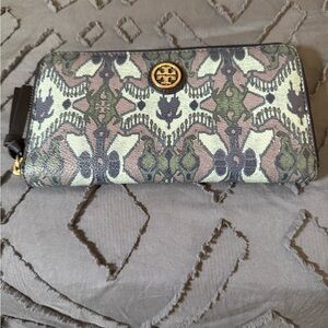 Tory Burch Green and Brown Patterned Wallet